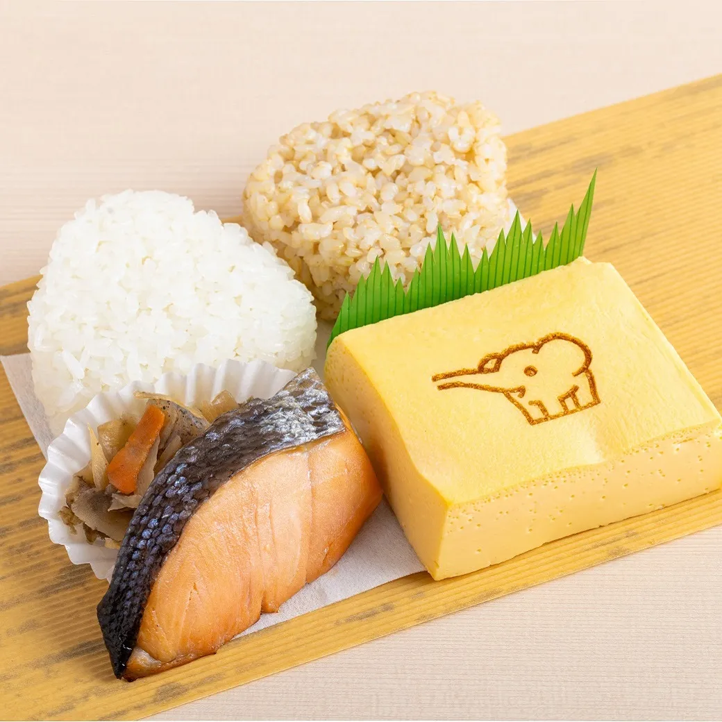 象印銀白飯糰